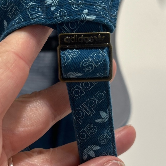 ADIDAS Logo Baseball Hat Adjustable Strap - Picture 7 of 15